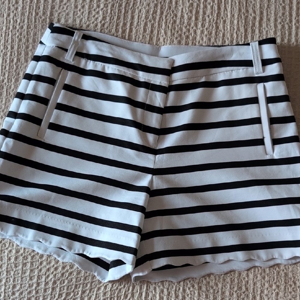 Anne Klein Black and White High Waist Striped Shorts
